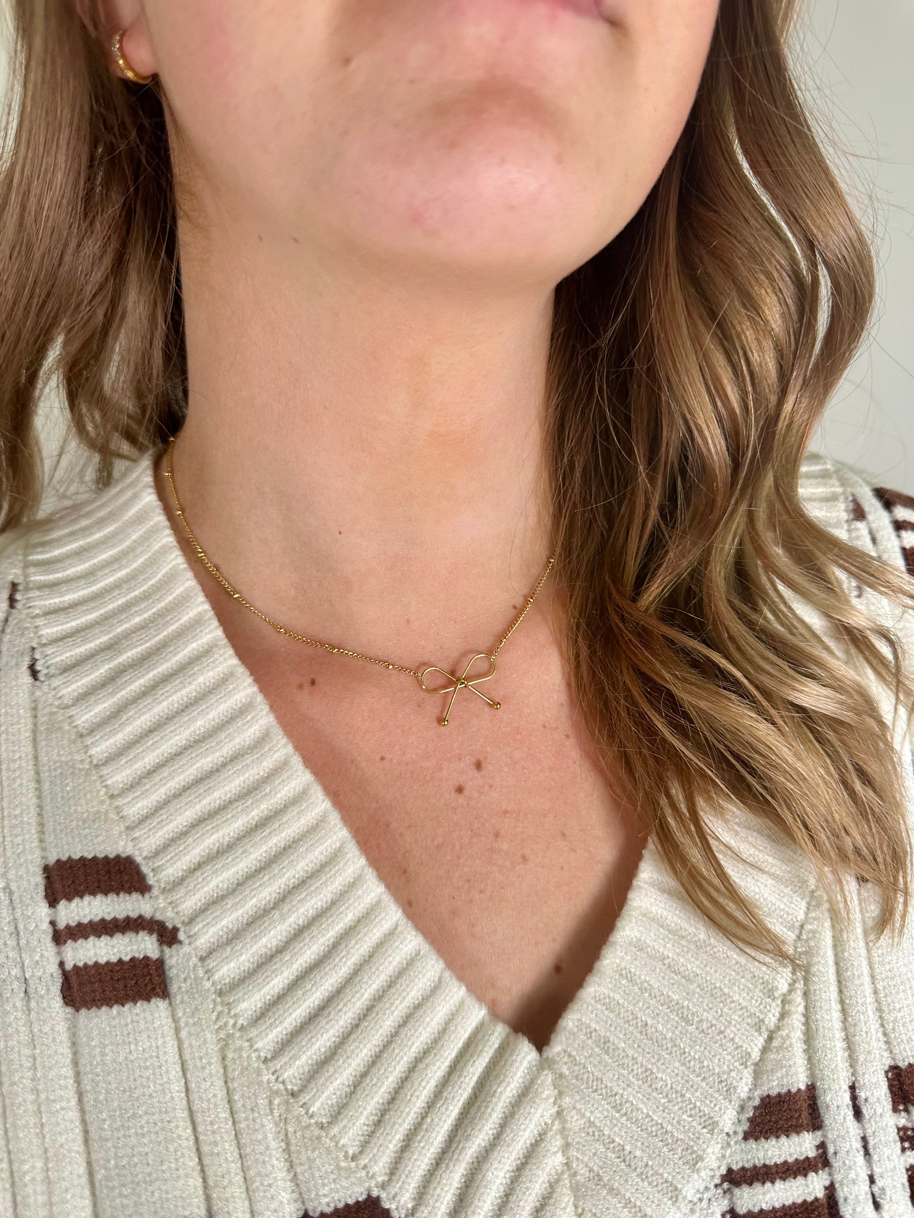 Dainty Bow Necklace