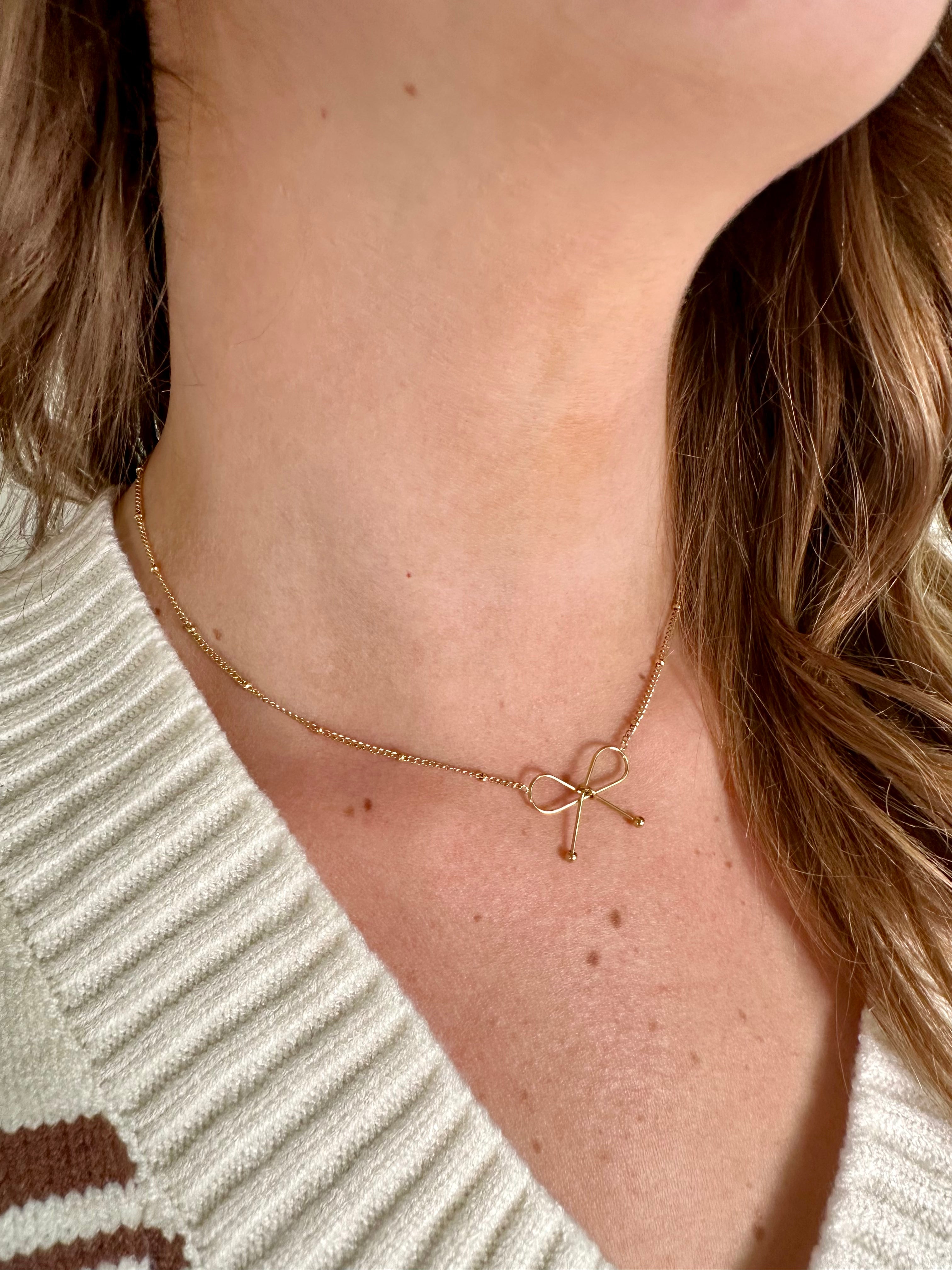 Dainty Bow Necklace
